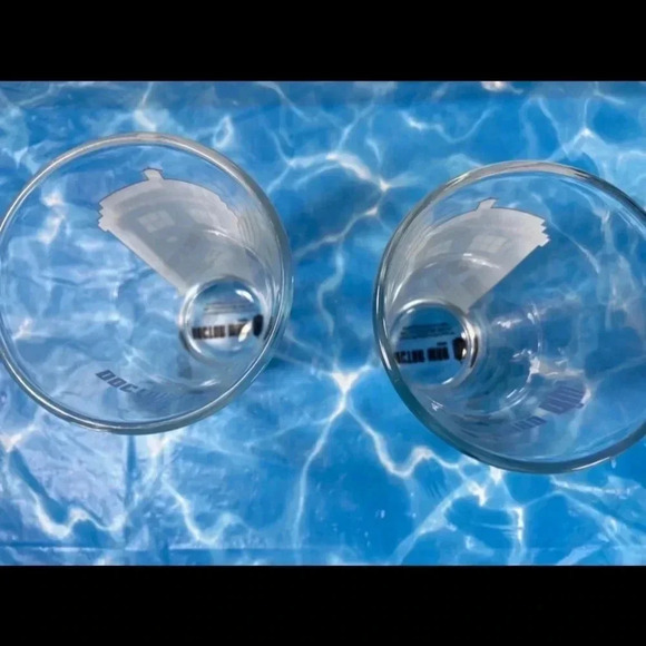 Doctor Who - Two Tardis Themed Glasses - ‼️✌️🍻 - Picture 8 of 9